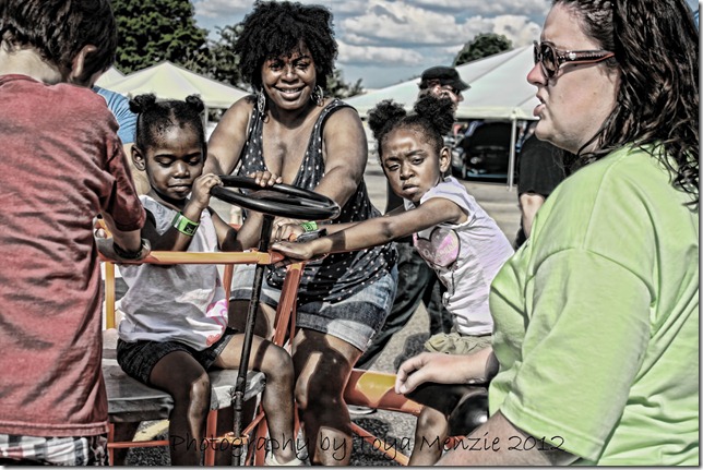 Syd, Sash and I on circle bike_edited-1