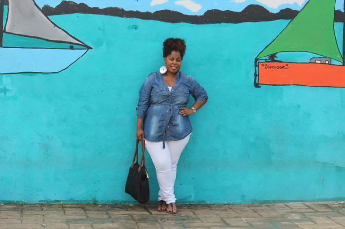 how-to-wear-white-denim