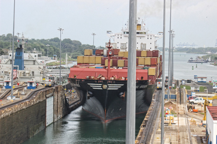 ship-passing-through-panama-canal-12