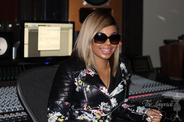 Ashanti-in-the-studio