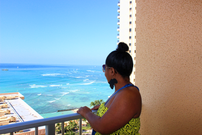 enjoying-hawaiian-view-from-pacific-beach-hotel