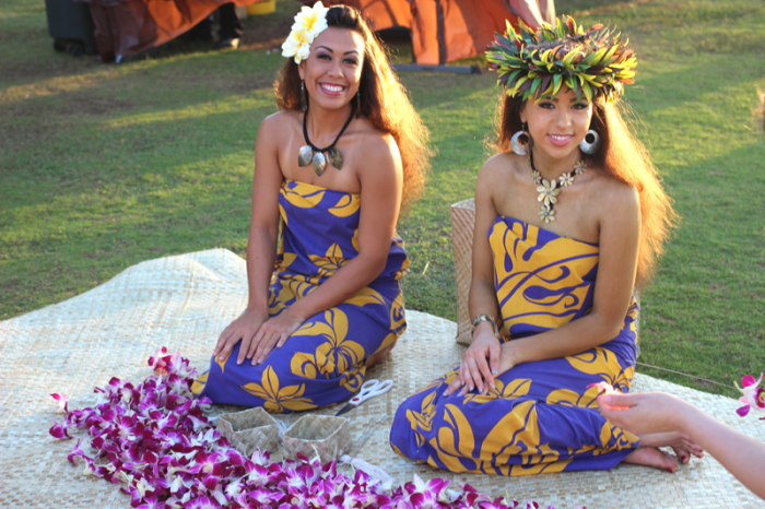 making-lei--diamond-head-luau