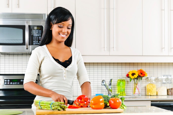 black-woman-cooking