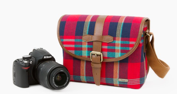 16 Cute Stylish Camera Bags for Women