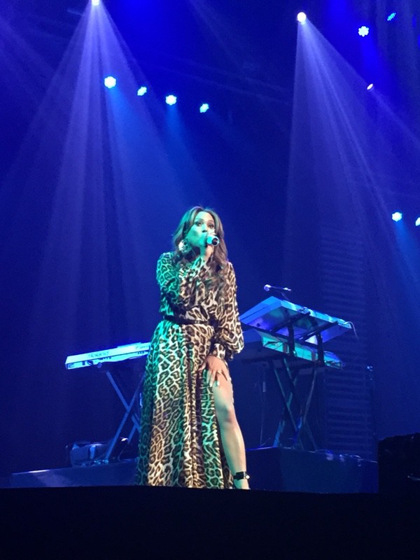 Tamia performs for the 1st time in 20 years in her hometown.