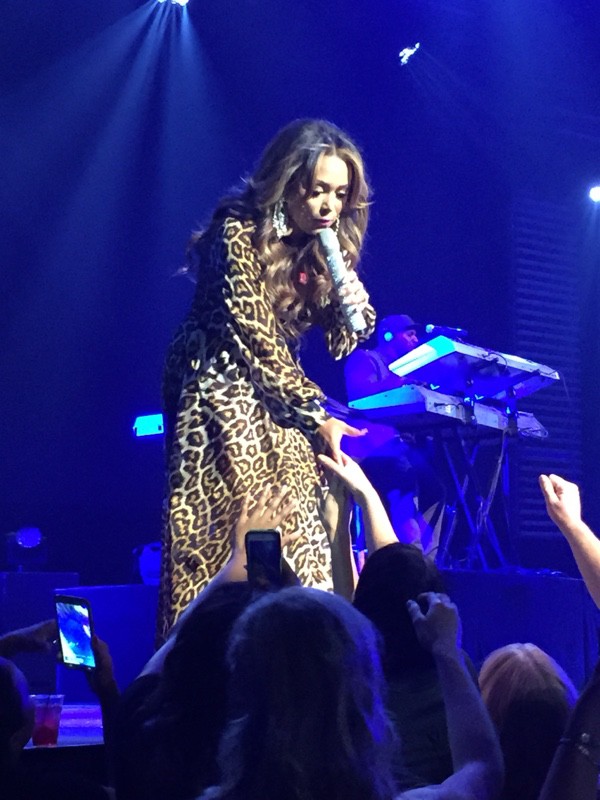 Tamia performs for the 1st time in 20 years in her hometown.